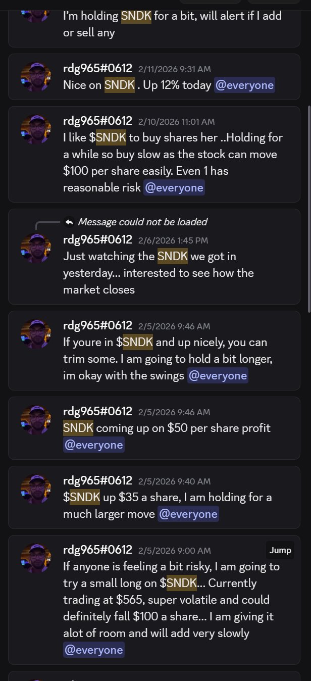 SNDK Discord thread — entry at $565 with full reasoning, updates through $830 exit
